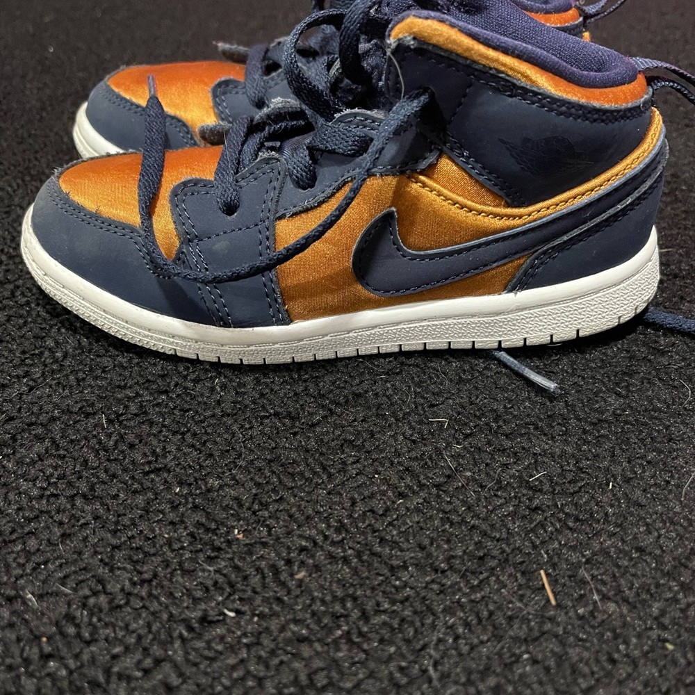 Kids' Navy and Orange Nike Sneakers